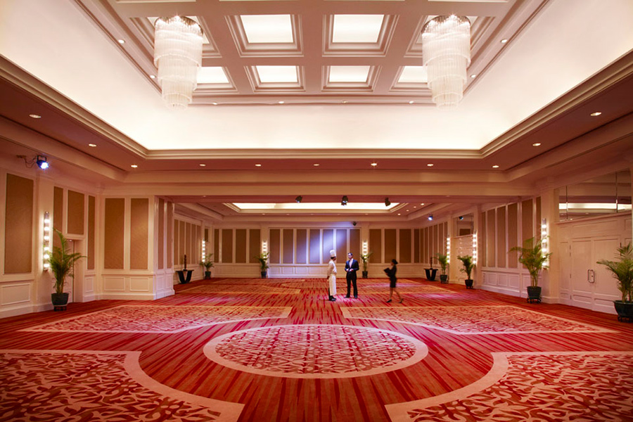 RAFFLES HOTEL LE ROYAL 5*